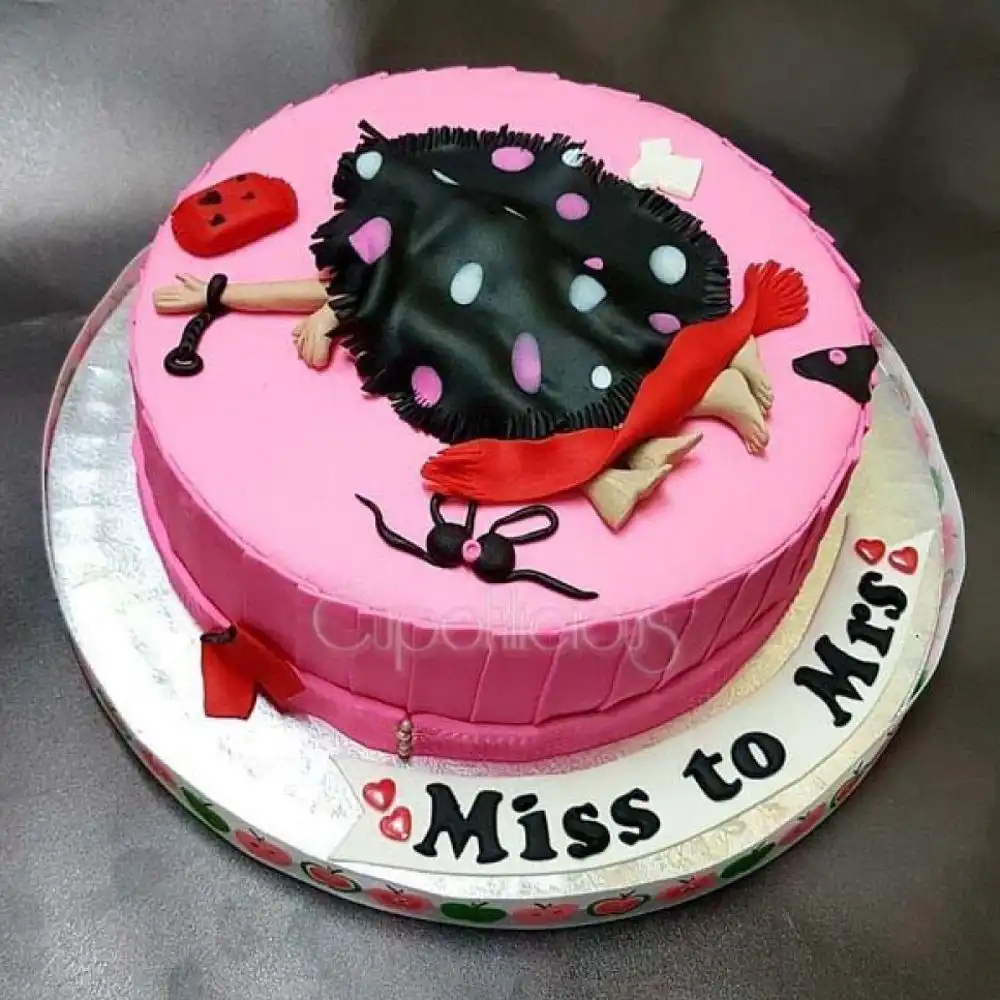 Miss to mrs cake